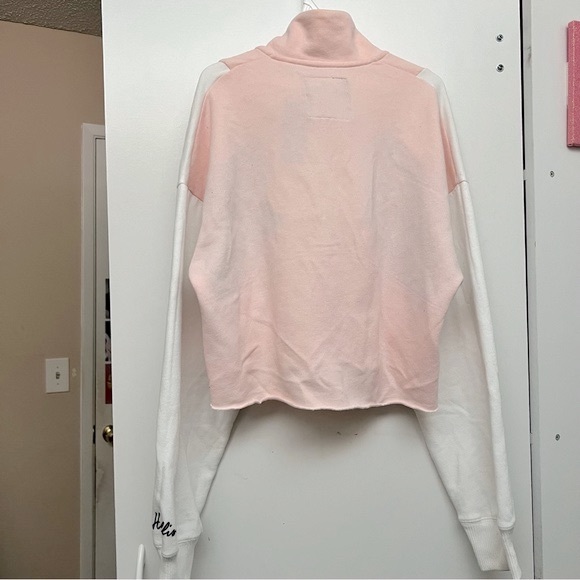 Cropped Oversized Colorblock Sweater - Picture 5 of 8